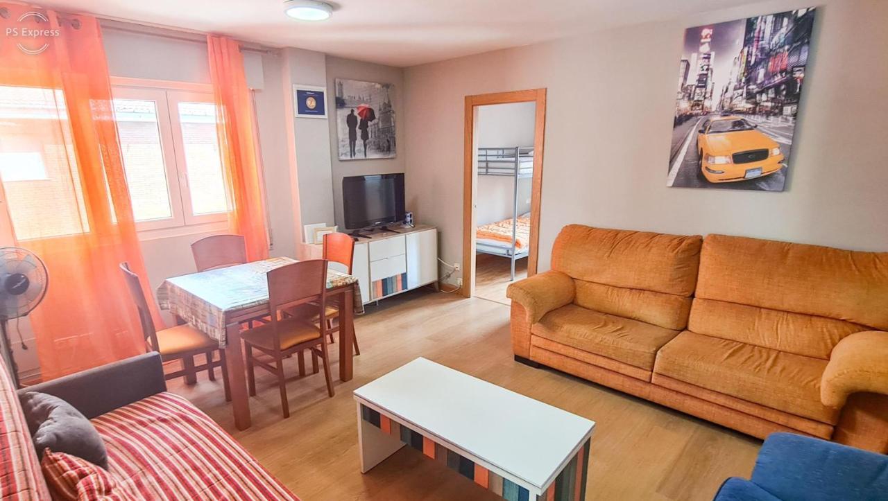 www apartamentovaldivia es Parking incluido León Exterior foto