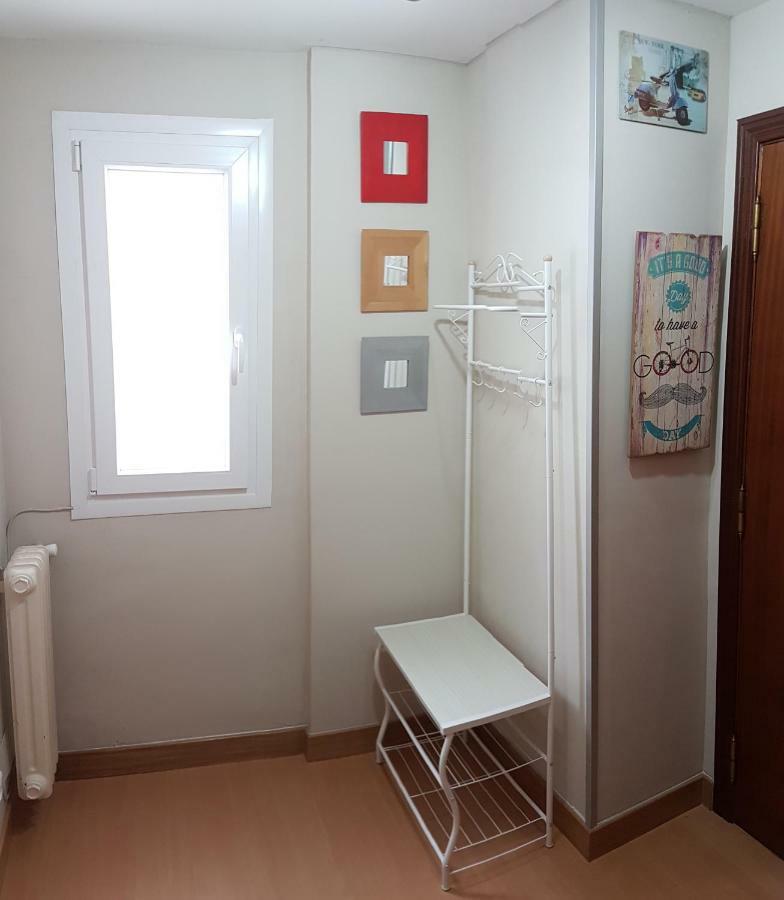 www apartamentovaldivia es Parking incluido León Exterior foto